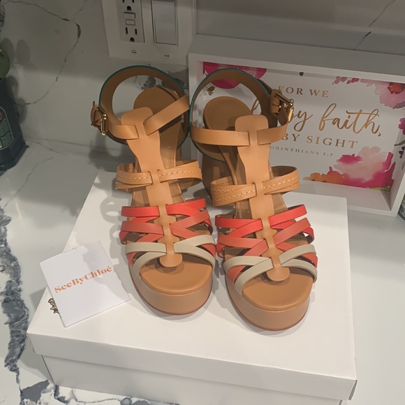 See by Chloé
Sierra 60MM Leather Platform Sandals 👡‼️‼️ - Picture 8 of 11